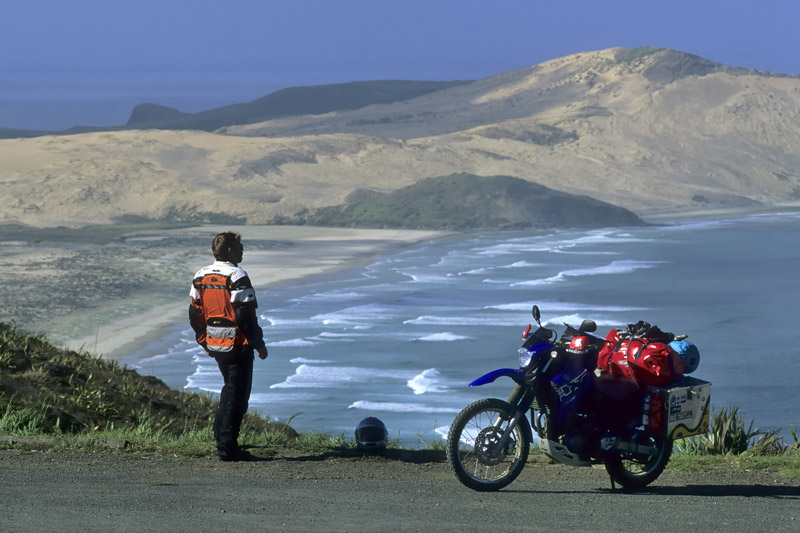 Blick auf den Te Werahi Beach am Cape Reinga  