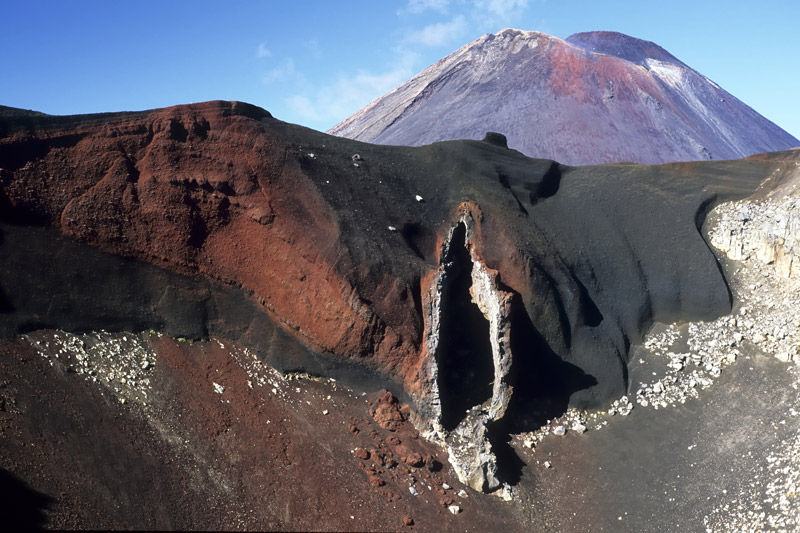 Hier trat einst die Lava aus, Tongariro  