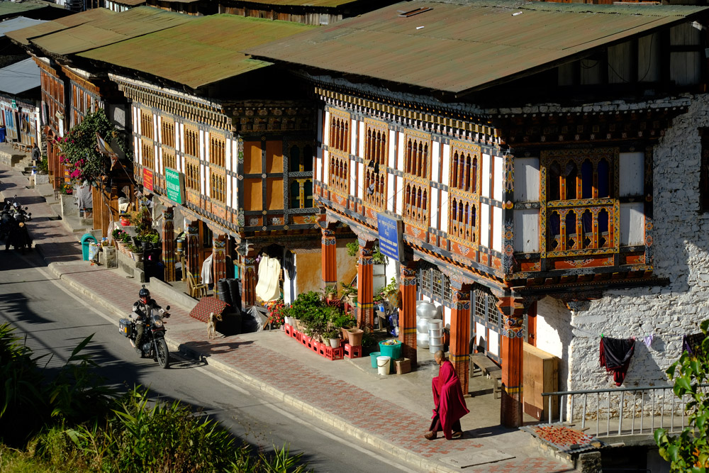traditionelle H�user in Mongar
