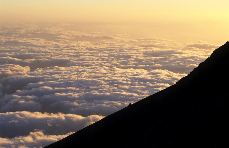 Sonnenauftergang auf dem Gipfel des Fogo 