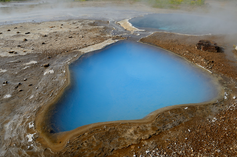 Island: Hei�e Quelle am Geysir