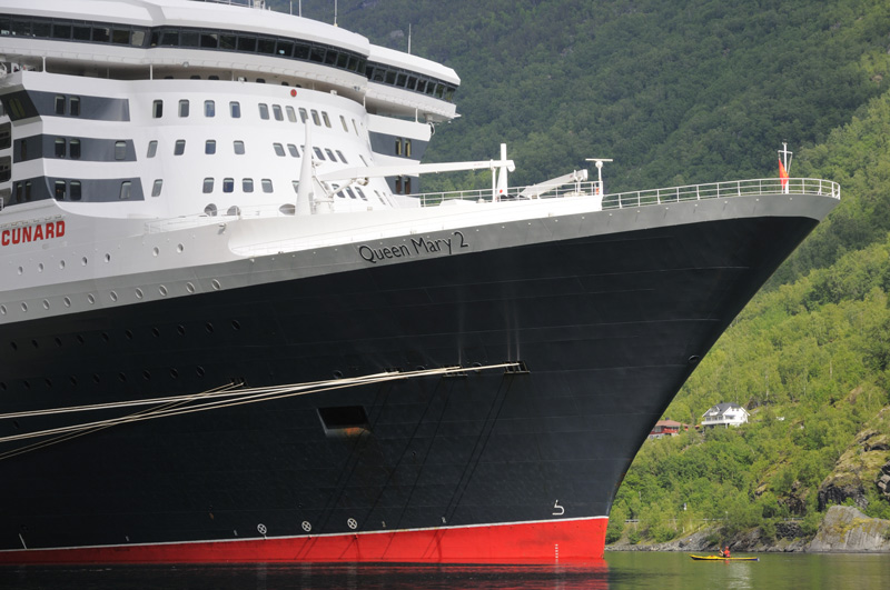 QM2 und Lettmann Magellan