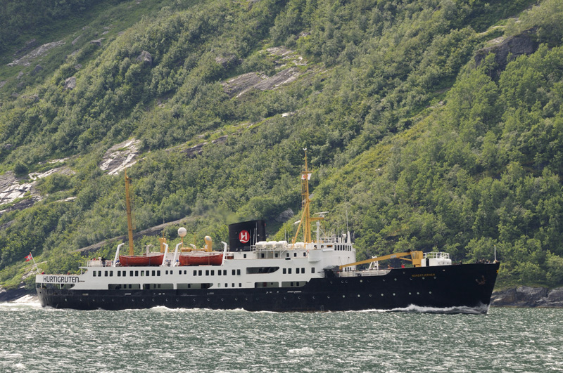 die klassisch sch�ne MS Nordstjernen der Hurtigruten