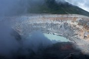 Der Kratersee des Poas wird vulkanisch 