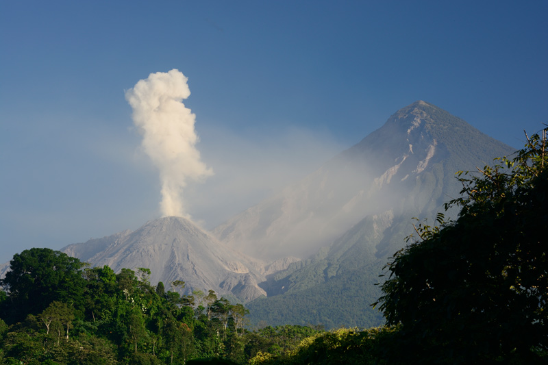 Guatemala: Eruption des Santiaguito 